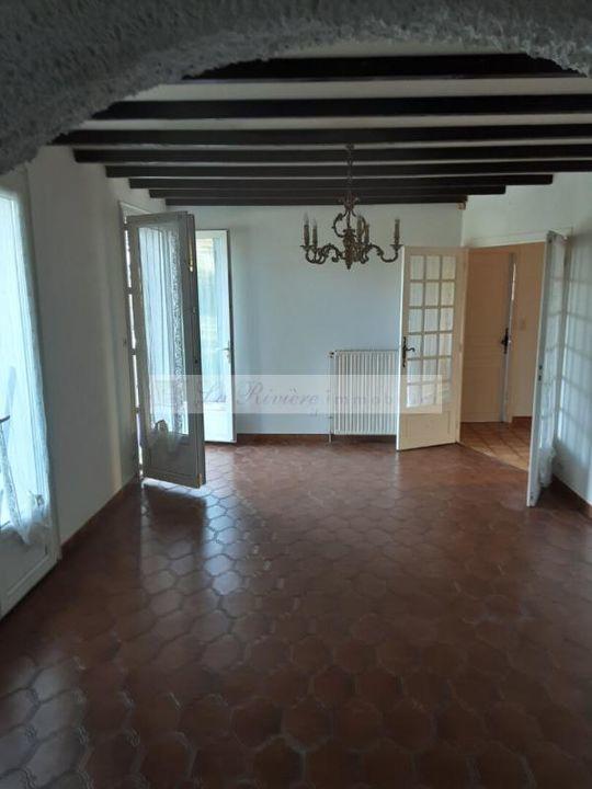 Pavillon - 141 m² - 8 pièces