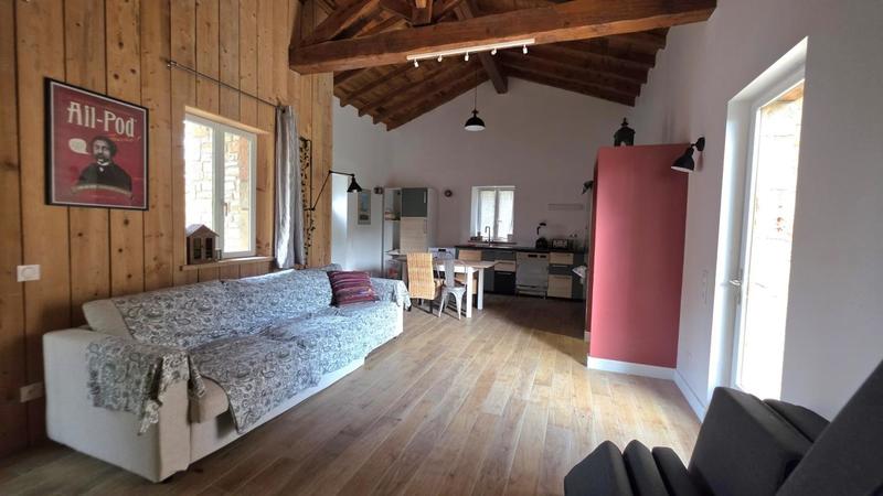 Maison - 390 m² - 11 pièces