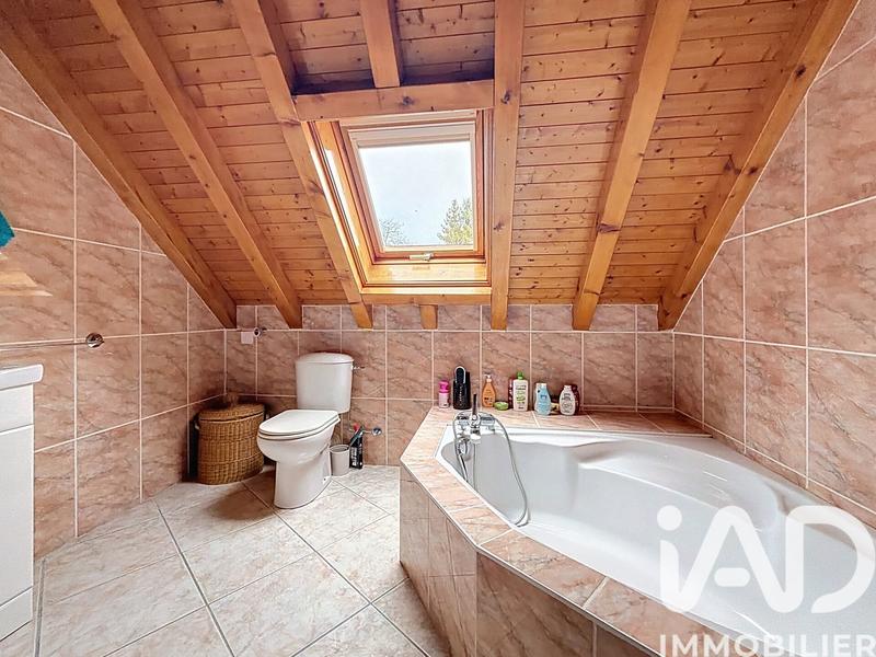 Maison - 290 m² - 8 pièces