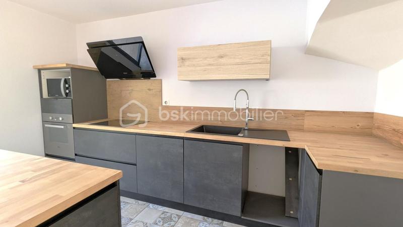 Maison traditionnelle - 86 m² - 4 pièces