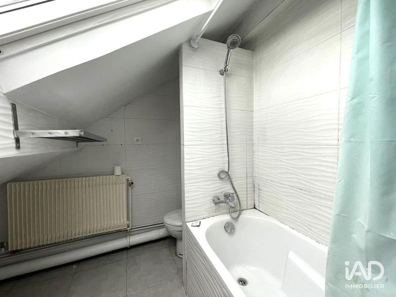 Maison - 233 m² - 7 pièces