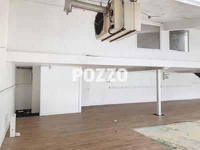 Local commercial - 194 m² - 1 pièce