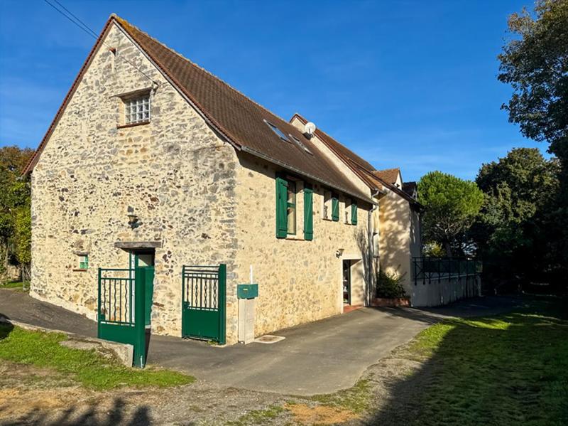 Maison - 179 m² - 8 pièces