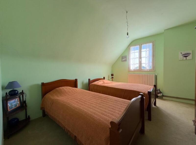 Maison - 168 m² - 10 pièces