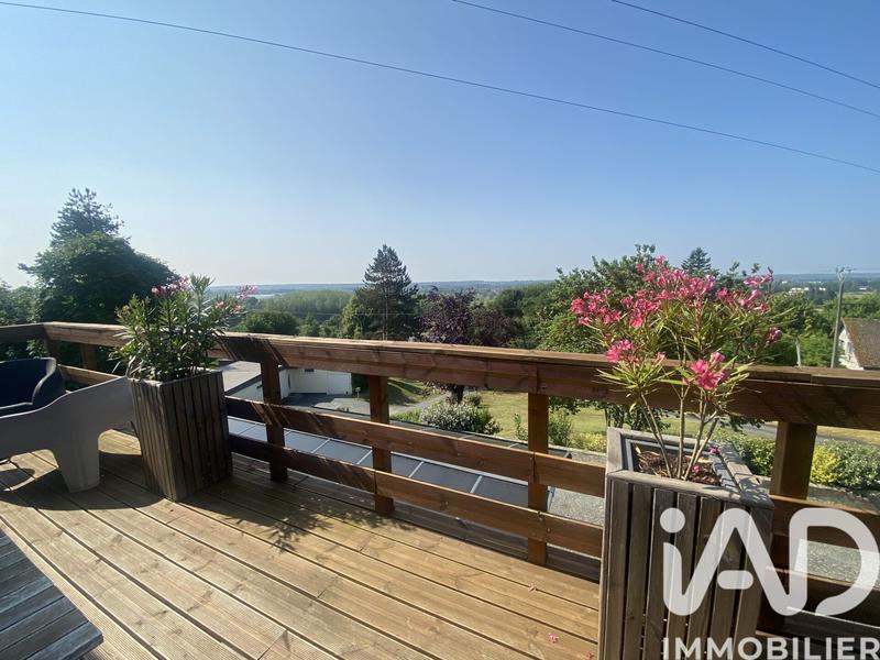 Maison - 217 m² - 8 pièces