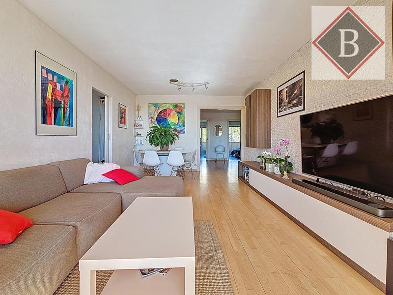 Appartement - 93 m² - 4 pièces