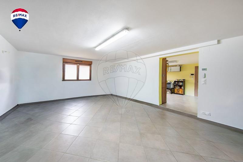 Maison - 228 m² - 6 pièces