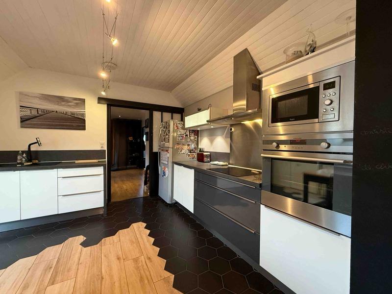 Appartement - 122 m² - 4 pièces