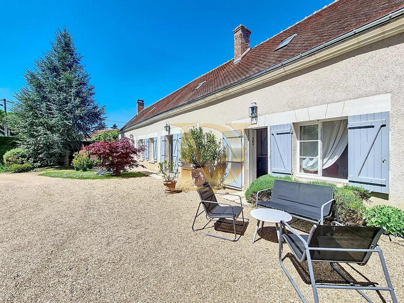 Maison - 350 m² - 10 pièces