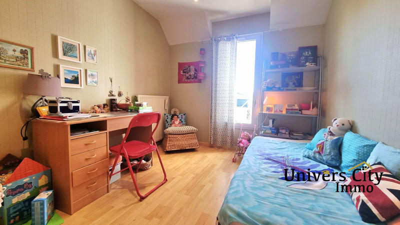 Maison - 102 m² - 6 pièces