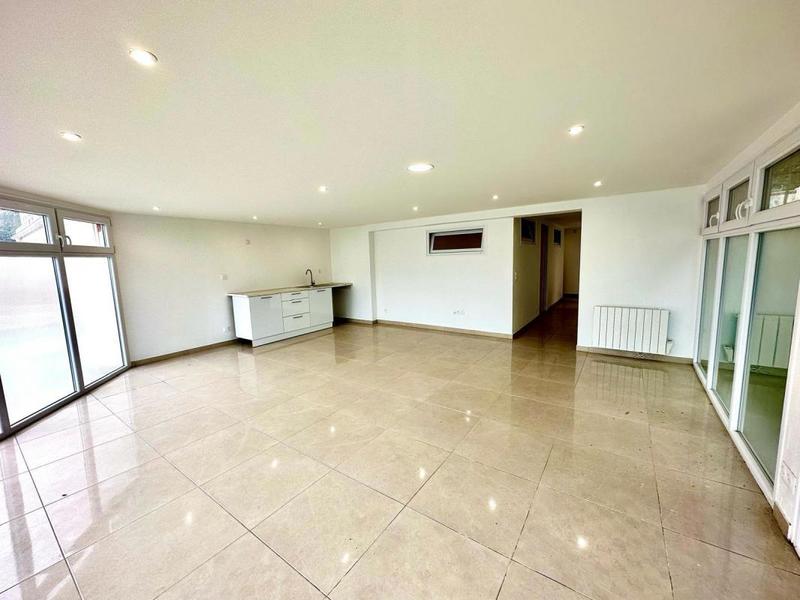 Appartement - 94 m² - 4 pièces