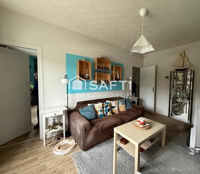 Maison - 96 m² - 5 pièces