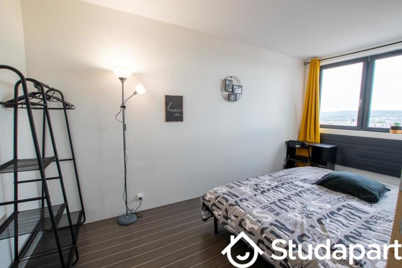 Chambre - 15 m² - 1 pièce