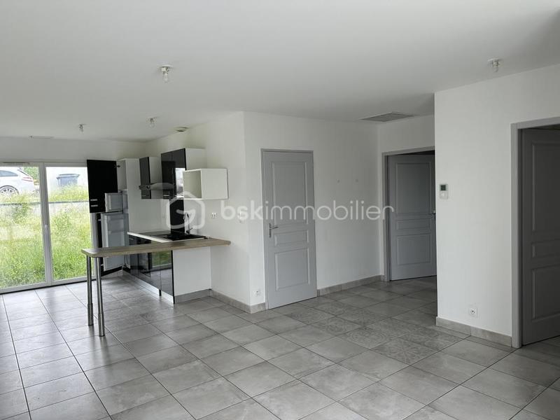 Maison traditionnelle - 87 m² - 4 pièces