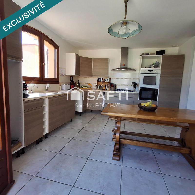 Maison - 252 m² - 7 pièces