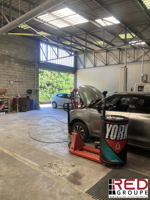 Local d'activités - 594 m²