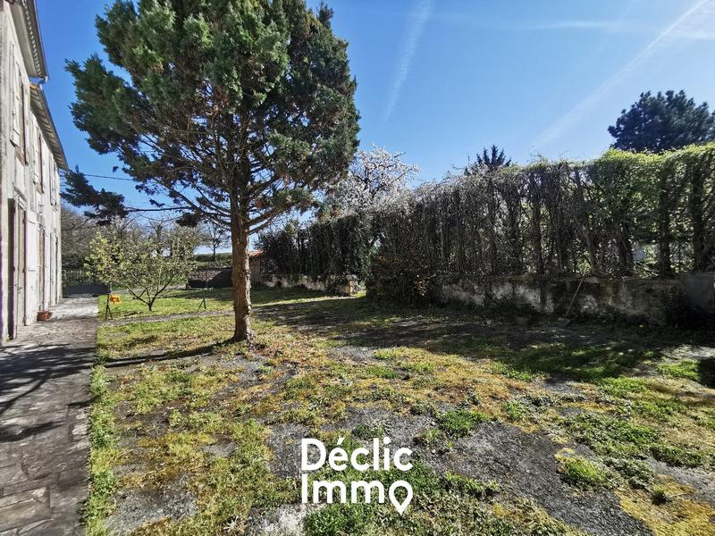 Maison ancienne - 230 m² - 9 pièces