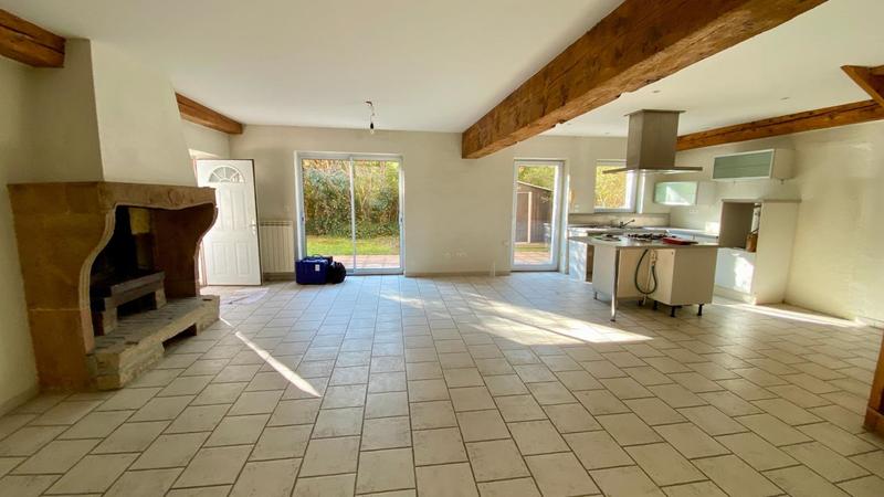 Corps de ferme - 170 m² - 6 pièces