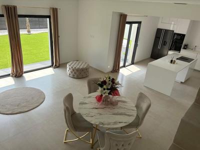 Villa - 115 m² - 5 pièces