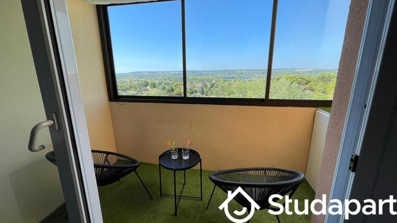 Chambre - 14 m² - 1 pièce