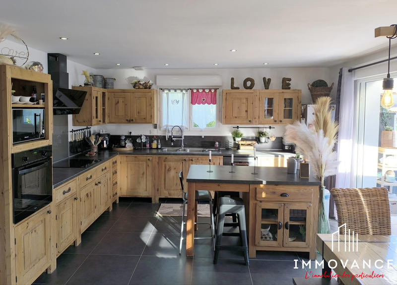 Maison - 120 m² - 6 pièces