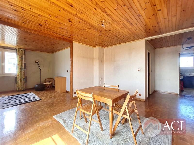 Appartement - 77 m² - 4 pièces