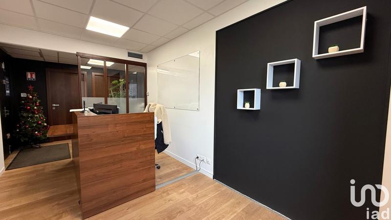 Local commercial - 281 m²