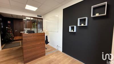 Local commercial - 281 m²