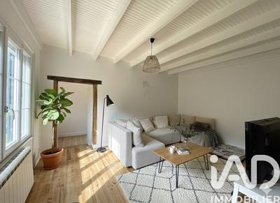 Maison - 93 m² - 5 pièces