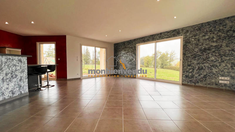 Maison - 111 m² - 5 pièces