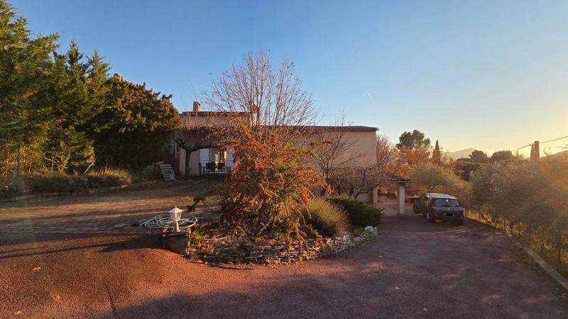 Villa - 171 m² - 5 pièces