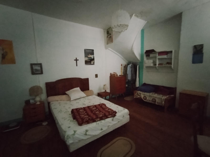 Maison - 250 m² - 12 pièces