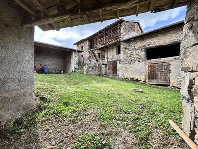 Maison ancienne - 300 m² - 6 pièces