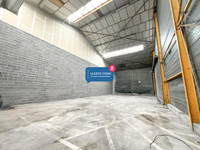 Entrepôt - 219 m²