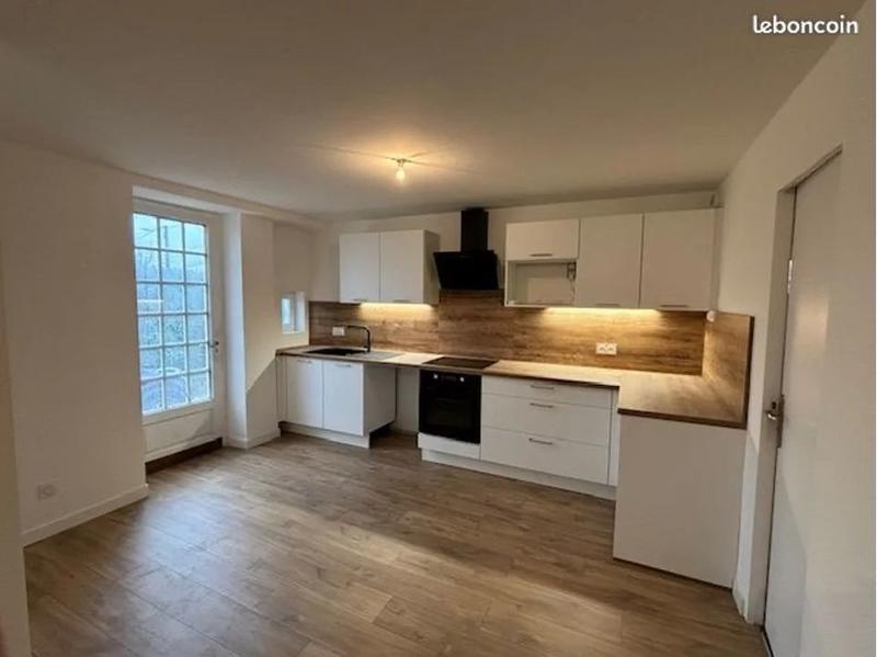 Maison - 93 m² - 5 pièces