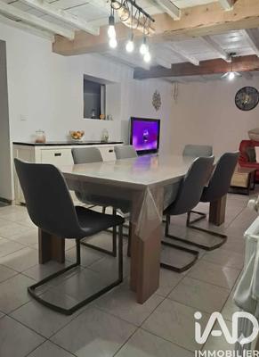 Maison - 92 m² - 6 pièces