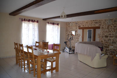 Maison - 260 m² - 7 pièces