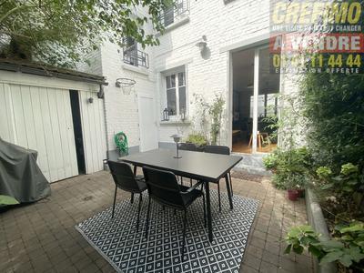 Maison - 140 m² - 5 pièces