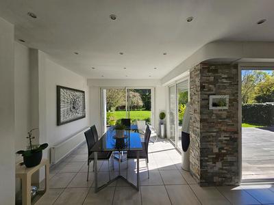 Maison - 185 m² - 6 pièces