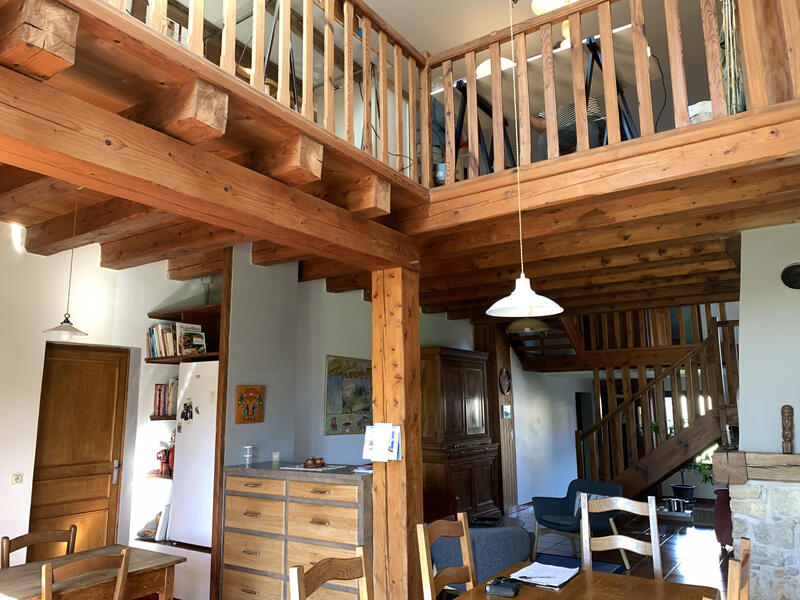 Maison - 185 m² - 8 pièces