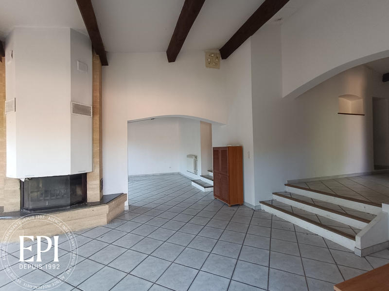 Propriété - 170 m² - 7 pièces