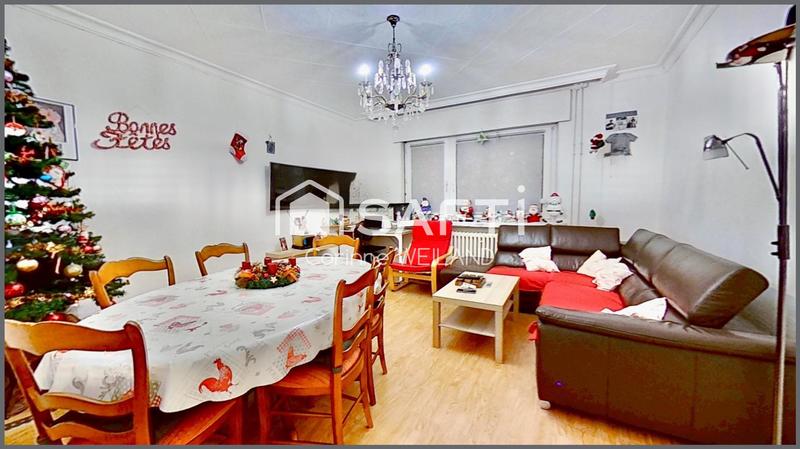 Maison - 236 m² - 10 pièces