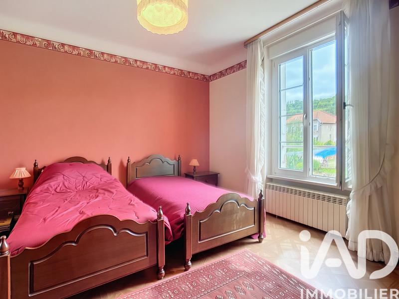 Maison - 96 m² - 5 pièces