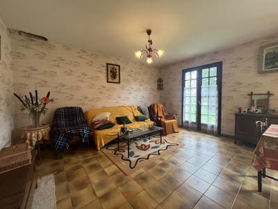 Maison - 75 m² - 6 pièces