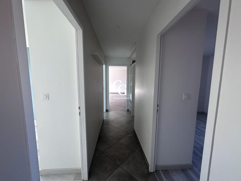 Maison - 99 m² - 5 pièces