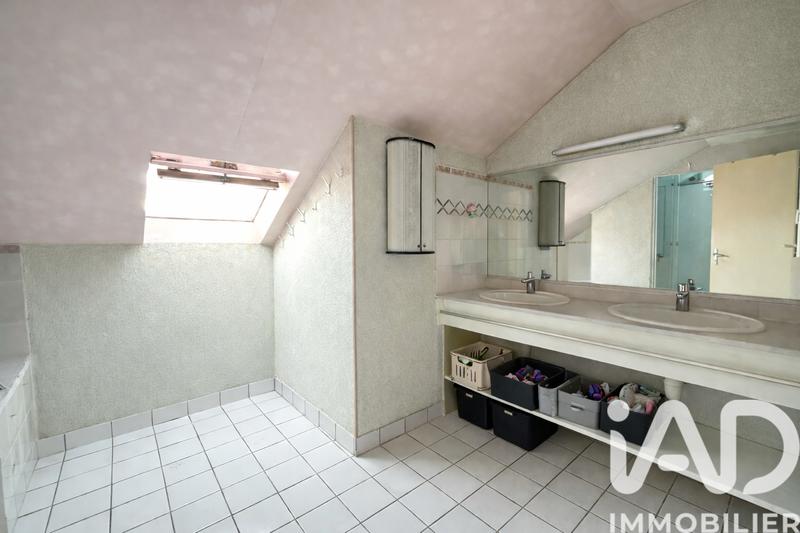 Maison - 160 m² - 6 pièces