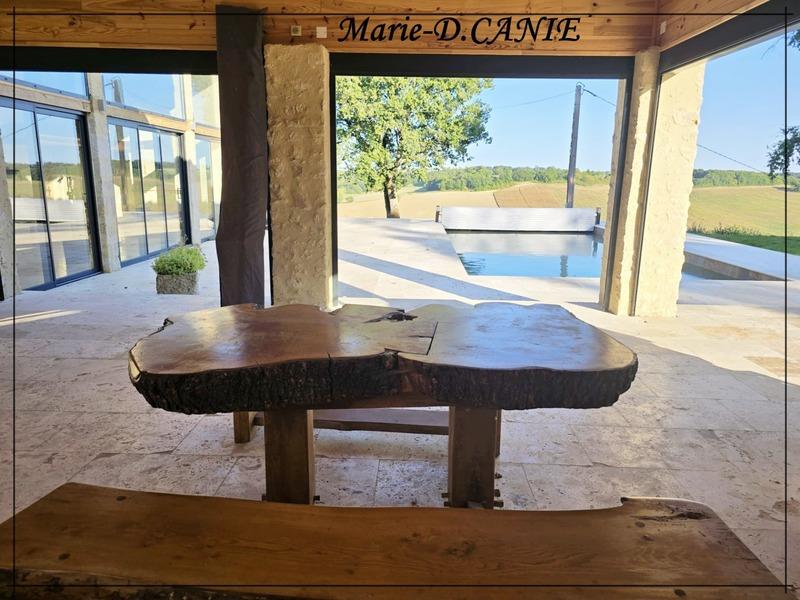 Propriété - 430 m² - 12 pièces