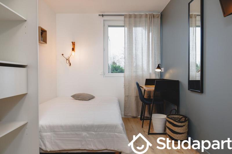 Chambre - 9 m² - 1 pièce