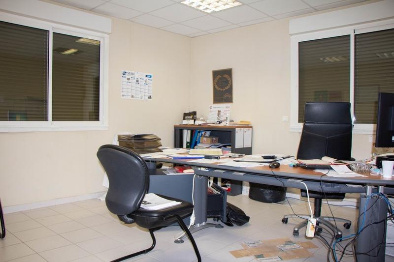 Bureau - 900 m²