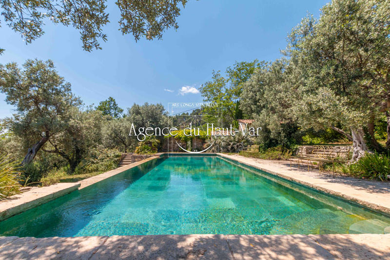 Mas - 191 m² - 6 pièces